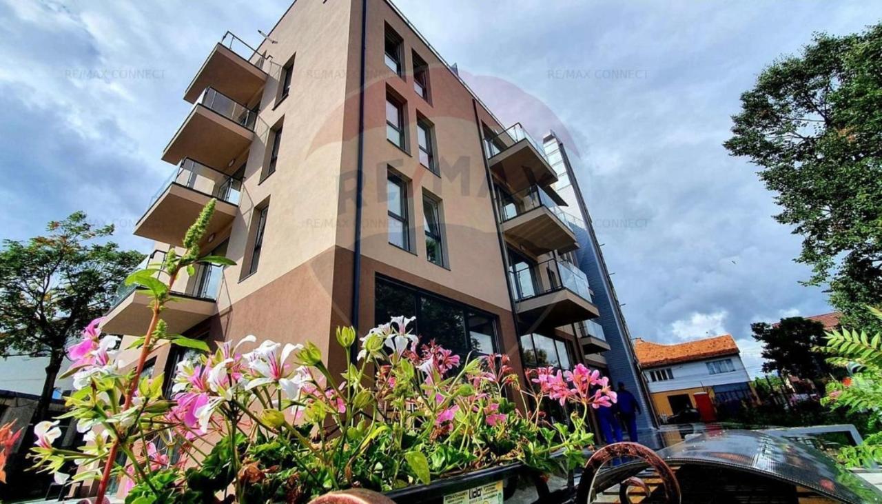 Helga'S Place Premium 1 Bedroom Condo Kolozsvár Kültér fotó