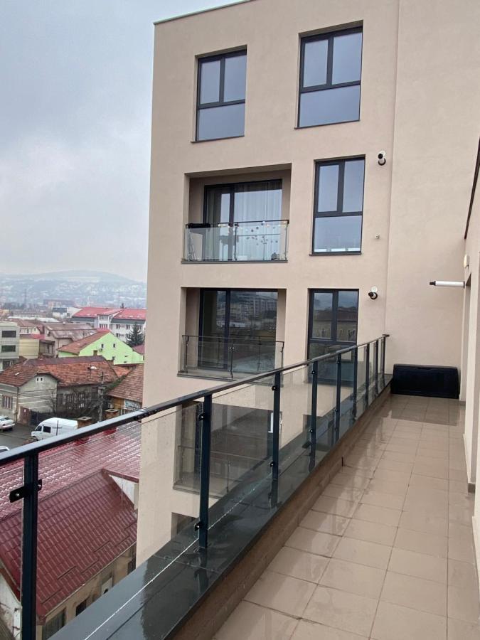 Helga'S Place Premium 1 Bedroom Condo Kolozsvár Kültér fotó